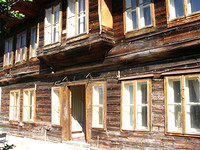 Authentic 200 year old renovated house for sale in the Mountains