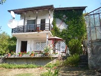 Houses in Elin Pelin
