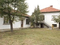Rural house for sale near Etropole