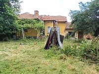 Houses in Elin Pelin