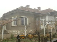 Rural house for sale near Lom