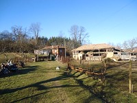 Property with potential - House with big garden in Beautiful nature