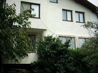 spacious house close to the sea