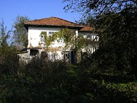 Rural house with huge garden