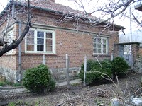 Property At The Foot Of The Mountain