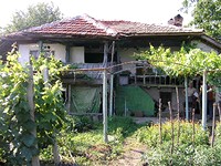Two Storey House With A Wonderful Garden