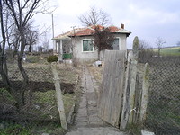 One storey house with 1000 sq m garden